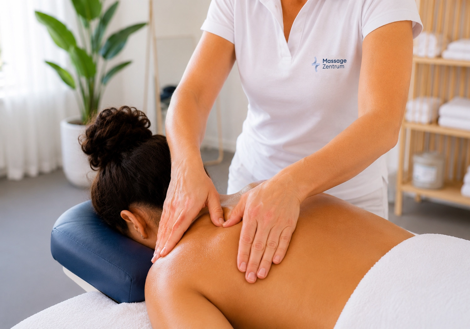 Behandlung der Schulter im Massage Zentrum für Ebikon